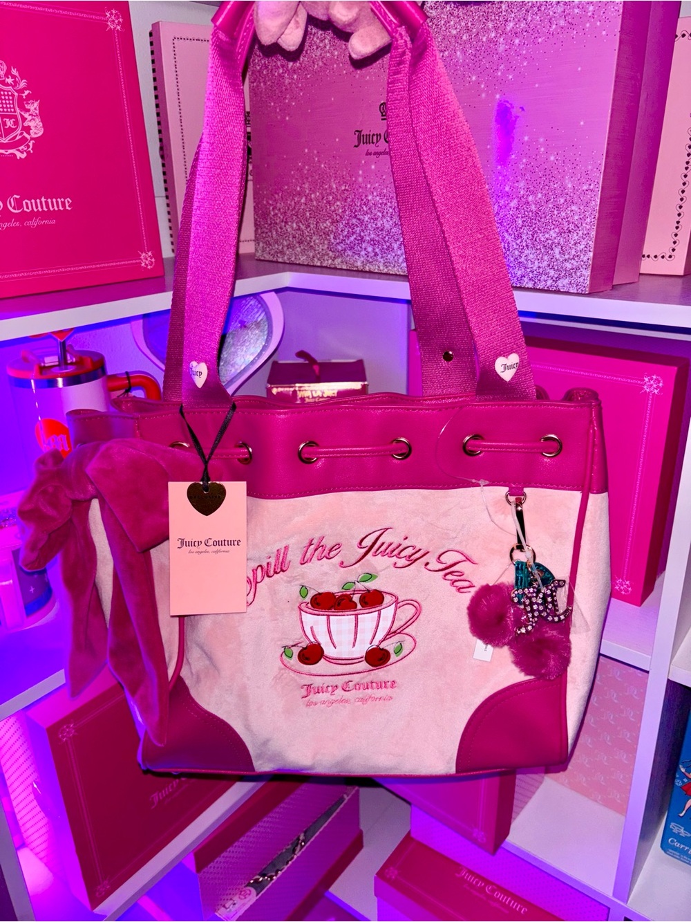 Juicy couture spill the juicy tea tote bag in fucsia color🎀